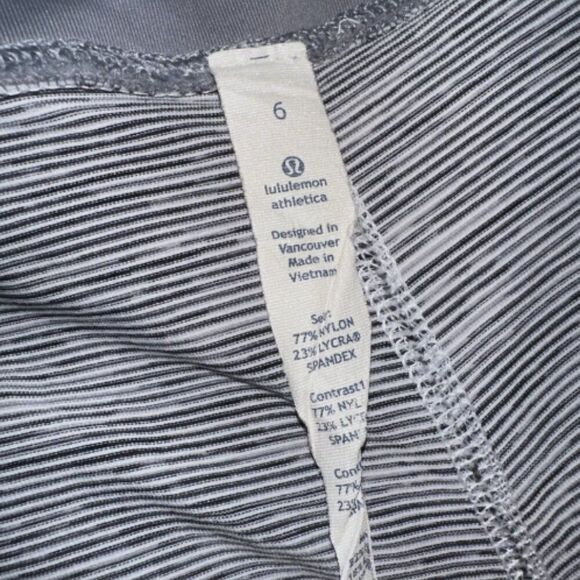 Lululemon Capri Legging Yoga Pants Navy Striped Women's Size 6 Lot Of 2 - Picture 2 of 4